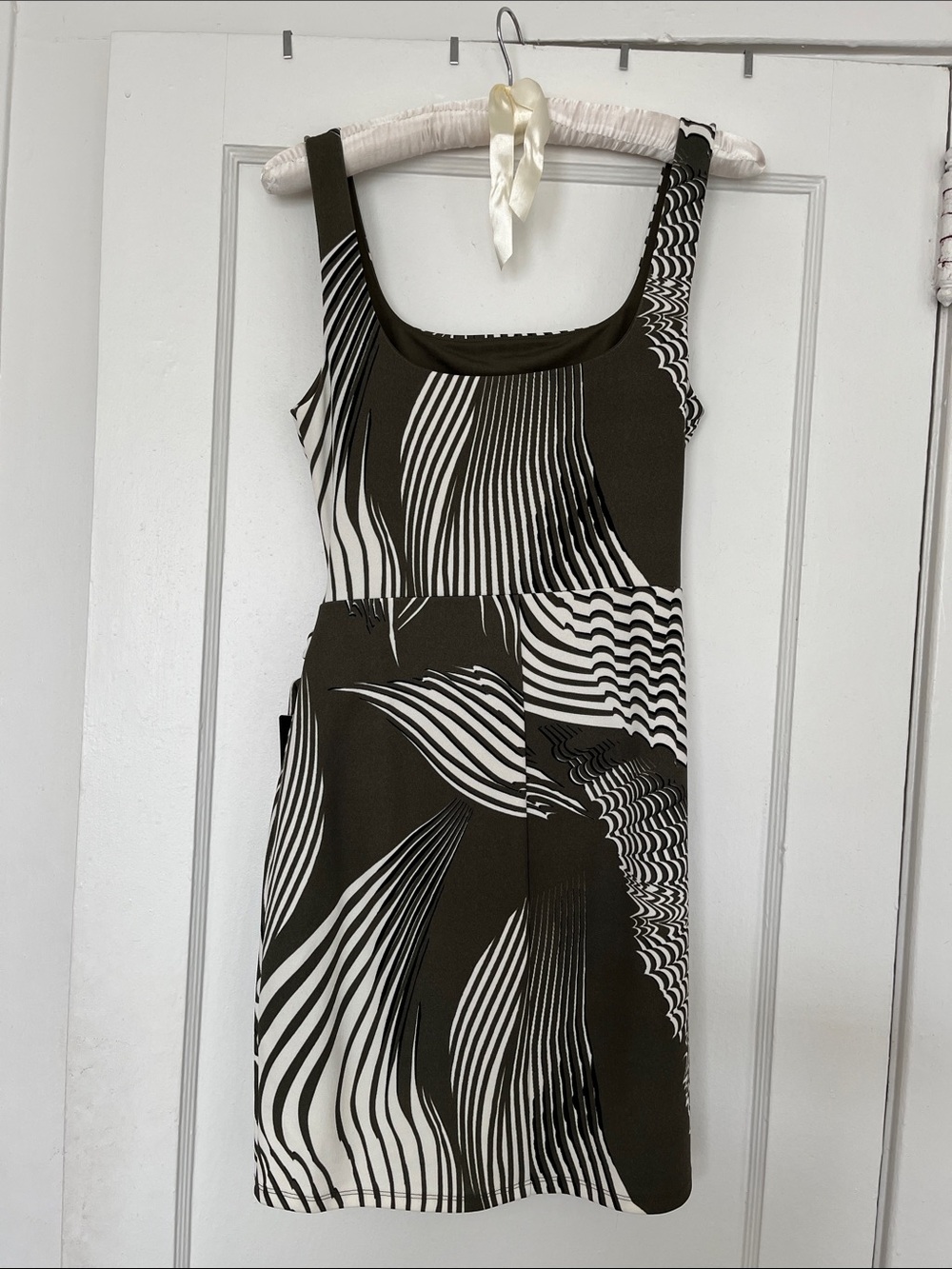Express Olive and White Sleeveless Wrap-Style Mini Dress - Picture 3 of 4